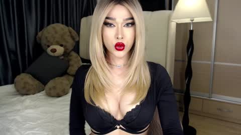 QUEEN LILITH BORBON online show from December 9, 11:24 pm