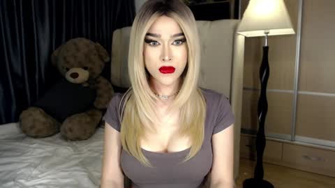 QUEEN LILITH BORBON online show from December 10, 2:27 am