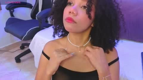 Lilith pink online show from May 6, 3:46 am