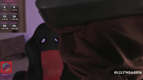 lilith_sage_ online show from November 30, 12:42 pm