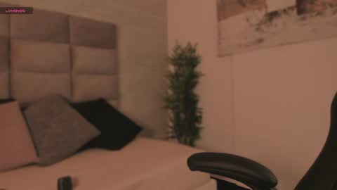 Snapshot of lilith_sage_ chatting on June 28, 1:39 pm lilith_sage_ online show from June 28, 1:39 pm