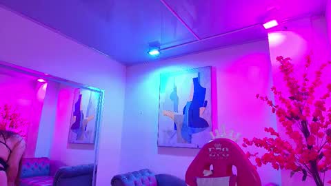 Snapshot of lilith_tayylor chatting on January 19, 11:14 am Lilith online show from January 19, 11:14 am