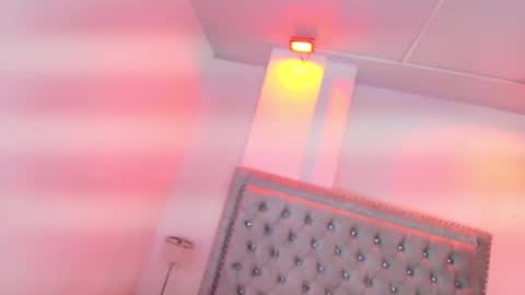 Snapshot of lilith_tayylor chatting on February 7, 11:36 am Lilith online show from February 7, 11:36 am