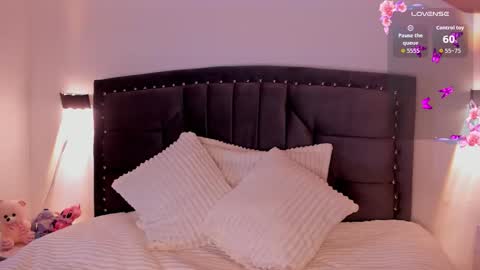 lilith_thompson online show from October 10, 5:28 am