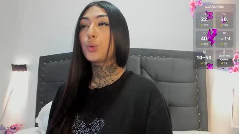 lilith_thompson online show from October 12, 5:06 am