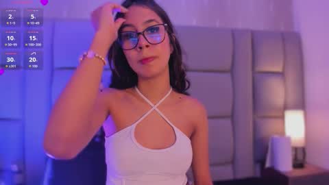 Snapshot of lilith_vael chatting on October 14, 10:21 pm online show from October 14, 10:21 pm
