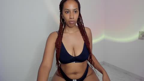 Alejandra  online show from December 28, 3:26 am