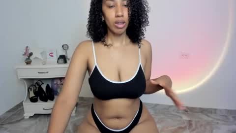 Alejandra  online show from June 14, 5:09 am