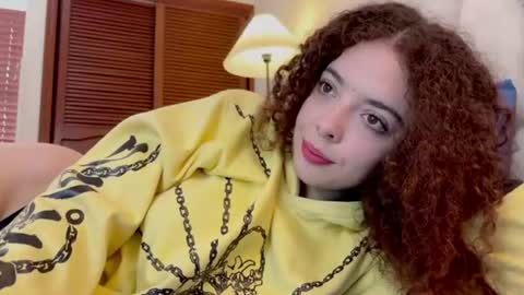 Snapshot of lilithdoeyes chatting on June 10, 2:27 pm Lilith online show from June 10, 2:27 pm