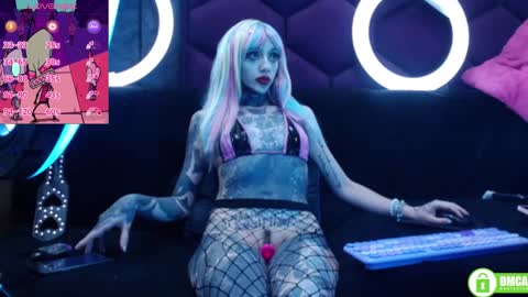 Snapshot of lilithlevis chatting on February 5, 3:00 am Tifon Mary - Indepent model online show from February 5, 3:00 am