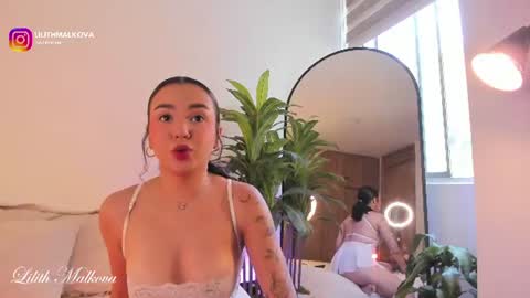 Snapshot of lilithmalkova chatting on June 12, 7:13 pm Lilith Malkova online show from June 12, 7:13 pm