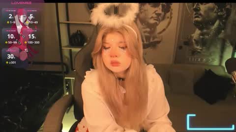 Snapshot of lilithnelson chatting on October 31, 10:00 pm LilithNelson online show from October 31, 10:00 pm