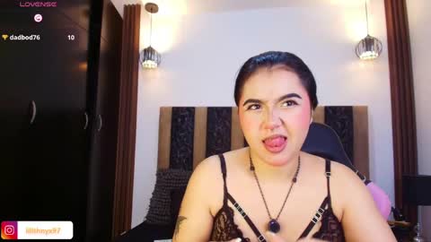 Snapshot of lilithnyx_x chatting on May 23, 2:43 pm lilithnyx_x online show from May 23, 2:43 pm