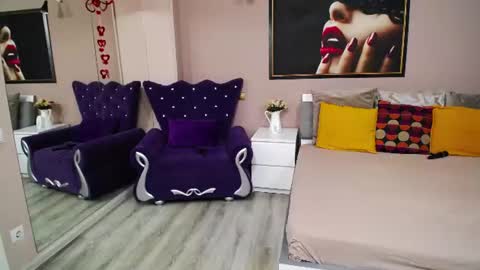 lilithreys online show from June 25, 3:50 am