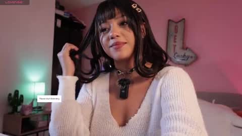 Snapshot of lilithrose_2 chatting on June 1, 4:52 pm lilithrose_2 online show from June 1, 4:52 pm