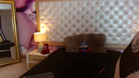 Lilith Snoop online show from March 17, 8:01 pm