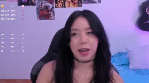 Snapshot of lilithwallkeer chatting on June 1, 5:31 am Maria online show from June 1, 5:31 am