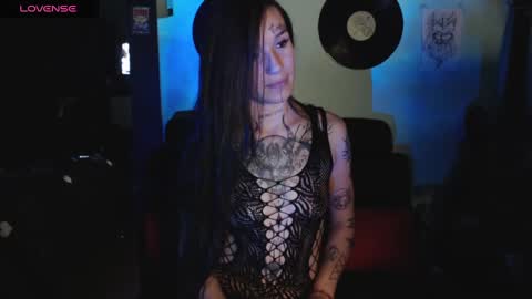 Snapshot of lilithword chatting on January 25, 11:22 pm Call me Lilith online show from January 25, 11:22 pm