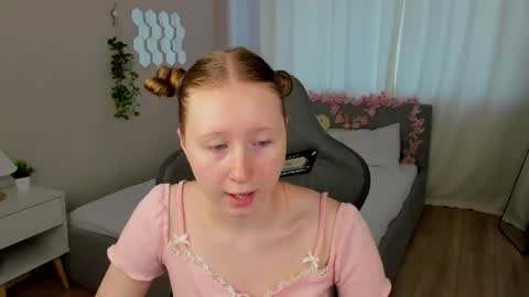 Snapshot of lilitiny chatting on July 23, 1:41 am Lili Tiny GMT2 3-10AM MonTueWedThuSat online show from July 23, 1:41 am