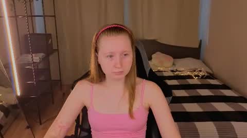 Snapshot of lilitiny chatting on July 31, 8:03 am Lili Tiny GMT2 3-10AM MonTueWedThuSat online show from July 31, 8:03 am