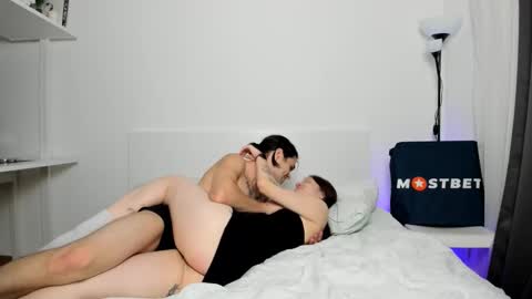 LilKimchii online show from February 18, 12:12 pm