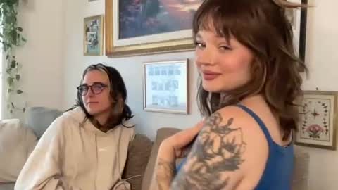 Snapshot of lill_daddysgirl chatting on October 25, 8:25 pm lilldaddysgirl online show from October 25, 8:25 pm