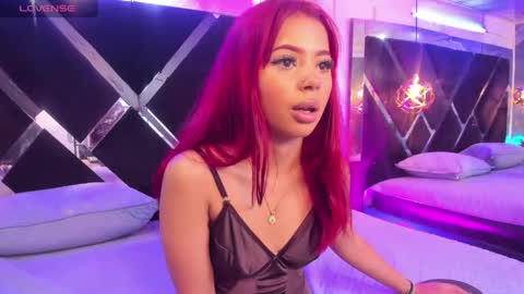 Snapshot of lill_kims chatting on May 13, 12:13 pm lill_kims online show from May 13, 12:13 pm