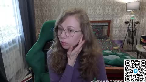 Snapshot of lill_mary chatting on May 24, 3:11 am Maria online show from May 24, 3:11 am