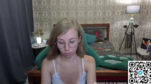 Snapshot of lill_mary chatting on July 3, 2:29 am Maria online show from July 3, 2:29 am
