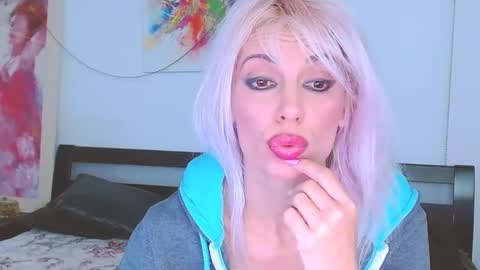 Lara online show from February 15, 5:19 am