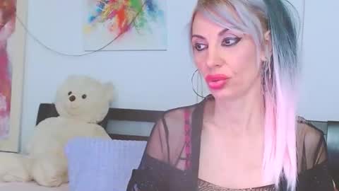 Lara online show from March 19, 11:31 pm