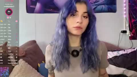 Snapshot of lillianhusk chatting on June 13, 1:09 pm Amelia online show from June 13, 1:09 pm