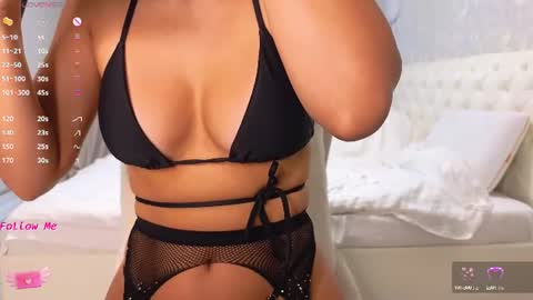 Snapshot of lilliasweety chatting on August 5, 3:09 am Lara Angel online show from August 5, 3:09 am