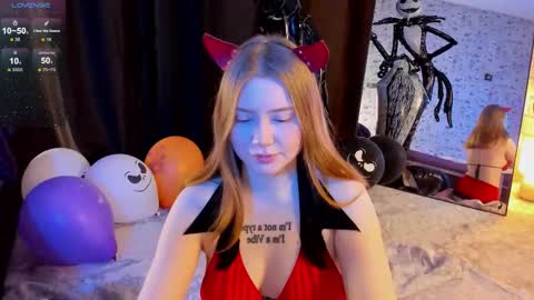 lillie_berry online show from October 30, 5:20 am