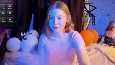 lillie_berry online show from November 1, 4:25 am