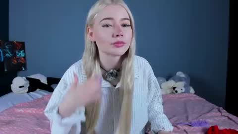 lillie_berry online show from June 21, 4:59 am