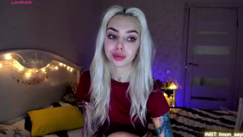 Snapshot of lillimooore chatting on July 14, 11:21 pm LilliMoore online show from July 14, 11:21 pm