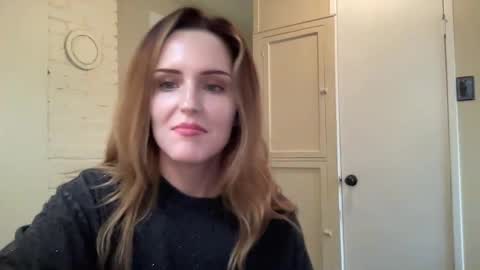 lilly_adams88 online show from April 24, 8:55 pm