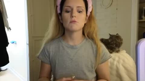 Snapshot of lilly_adams88 chatting on June 27, 1:32 am lilly_adams88 online show from June 27, 1:32 am