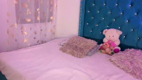 Lilly Peach online show from April 26, 4:10 am