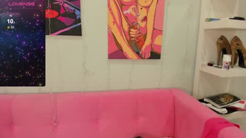 Lily online show from December 6, 5:31 am