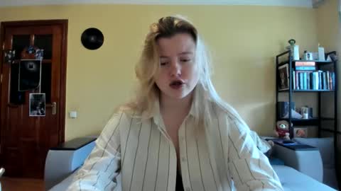 Lilly Depp online show from April 25, 10:18 am