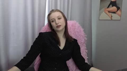 LillyFan X online show from April 4, 4:11 am