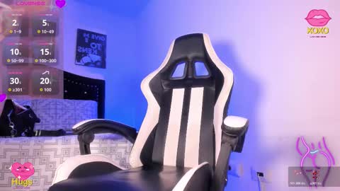 Lilly online show from November 11, 1:22 pm