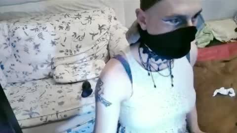 Snapshot of lillysissi chatting on June 21, 9:39 pm Lilli Sissy SlutCat online show from June 21, 9:39 pm