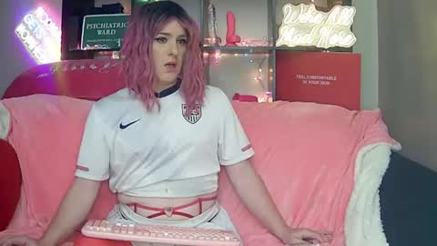 lillyVonT online show from June 21, 7:16 pm