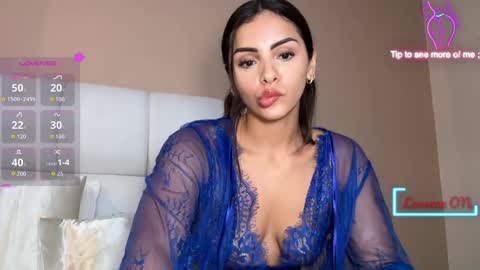 Snapshot of lillyxq chatting on June 8, 4:24 am lilly online show from June 8, 4:24 am