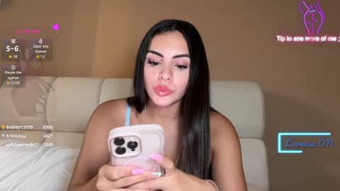 Snapshot of lillyxq chatting on June 29, 5:35 am lilly online show from June 29, 5:35 am