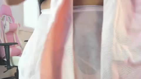 lillyy16 online show from June 18, 11:03 am