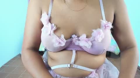 lillyy16 online show from July 20, 11:23 am